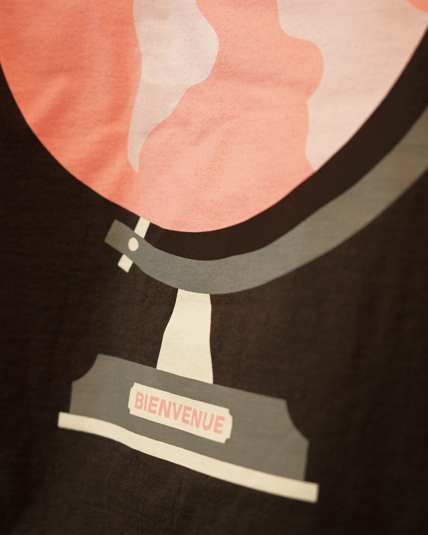 BIENVENUE GLOBE TEE