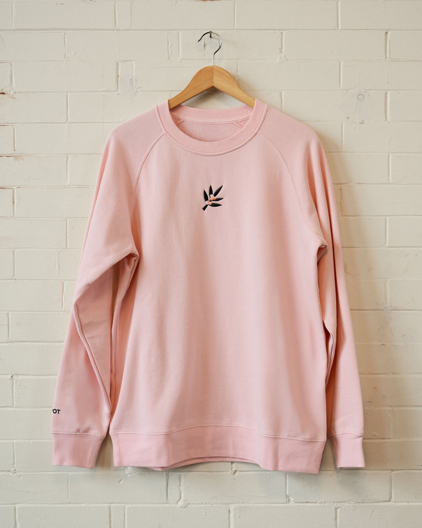 BIENVENUE EMBROIDERED PULLOVER